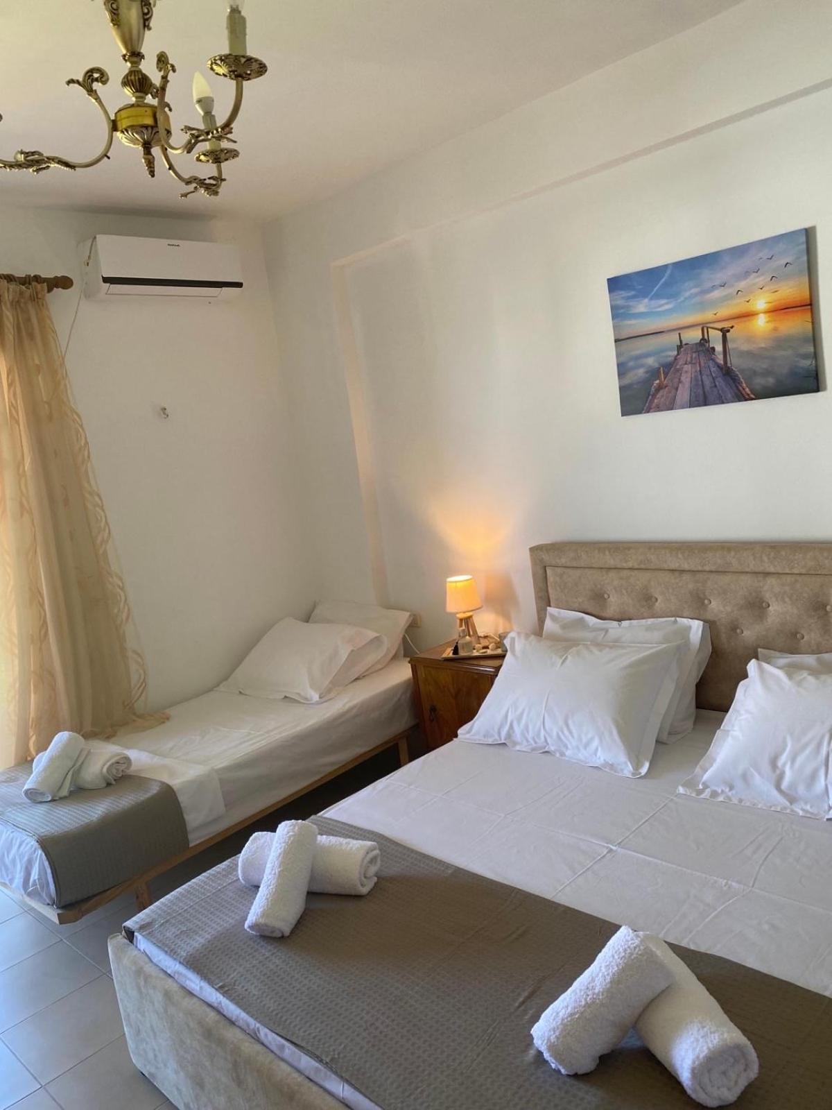 Ilias Family Rooms Himarë Dış mekan fotoğraf