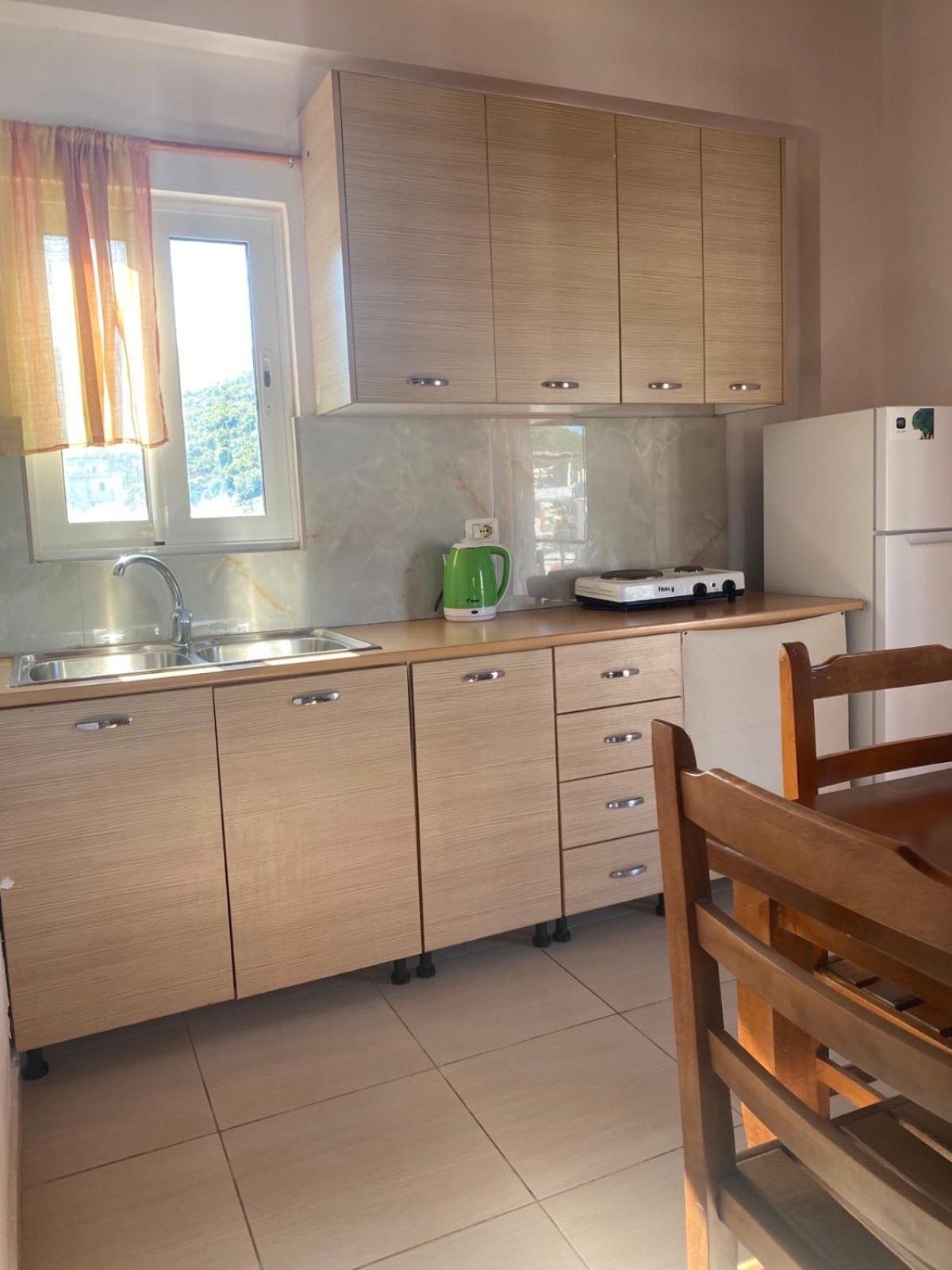 Ilias Family Rooms Himarë Dış mekan fotoğraf